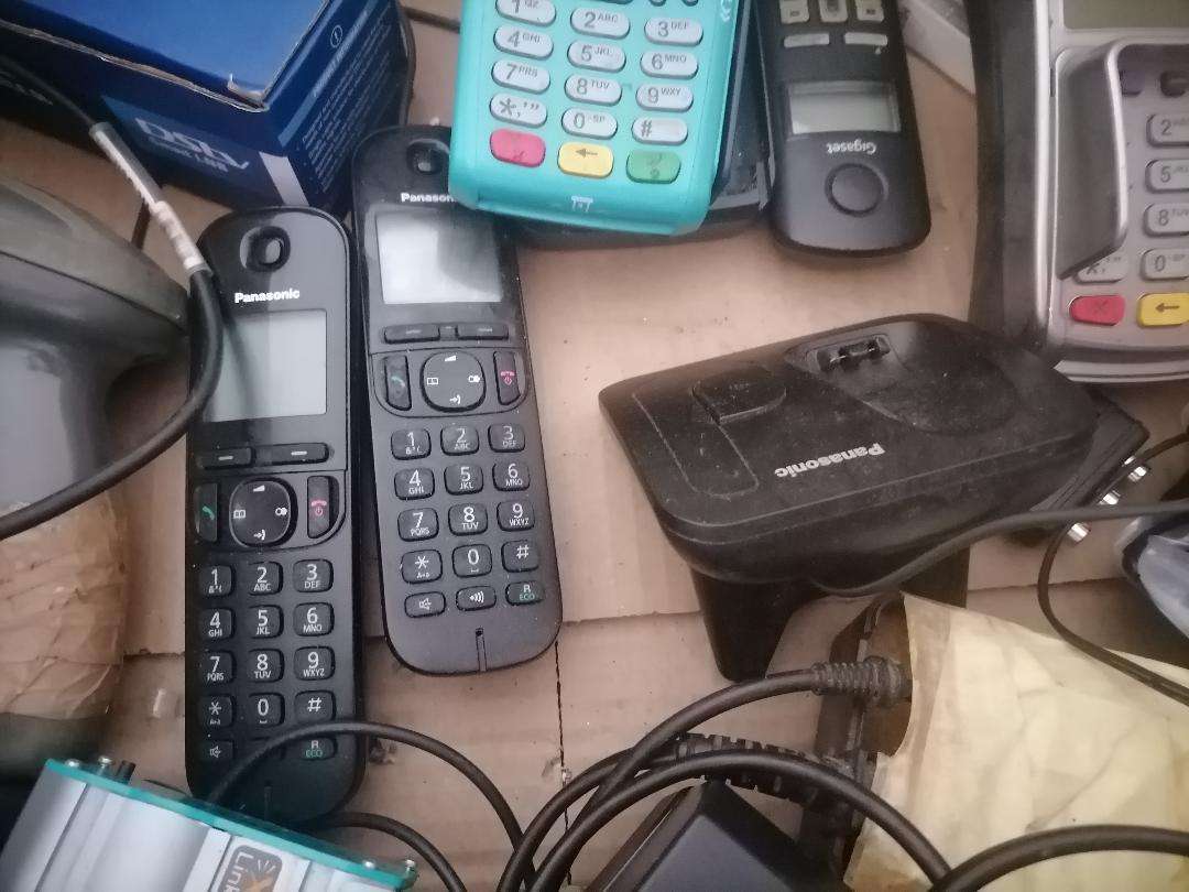 BULK LOT OF ELECTRONICS*COMPANY LIQUIDATION*