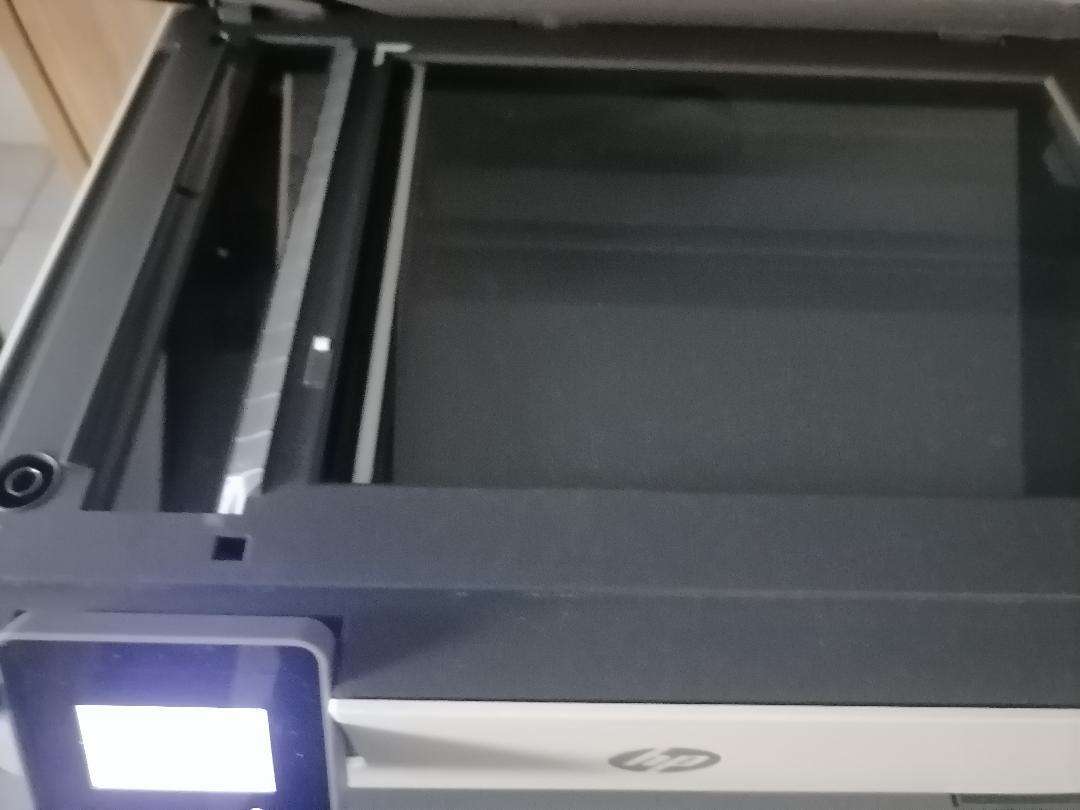 HP OfficeJet Pro 8013 All in One Printer*looks new, cartridges need to be replaced)