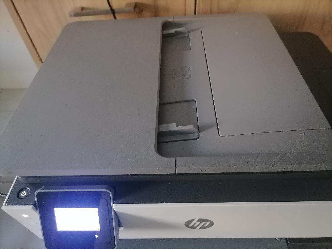 HP OfficeJet Pro 8013 All in One Printer*looks new, cartridges need to be replaced)