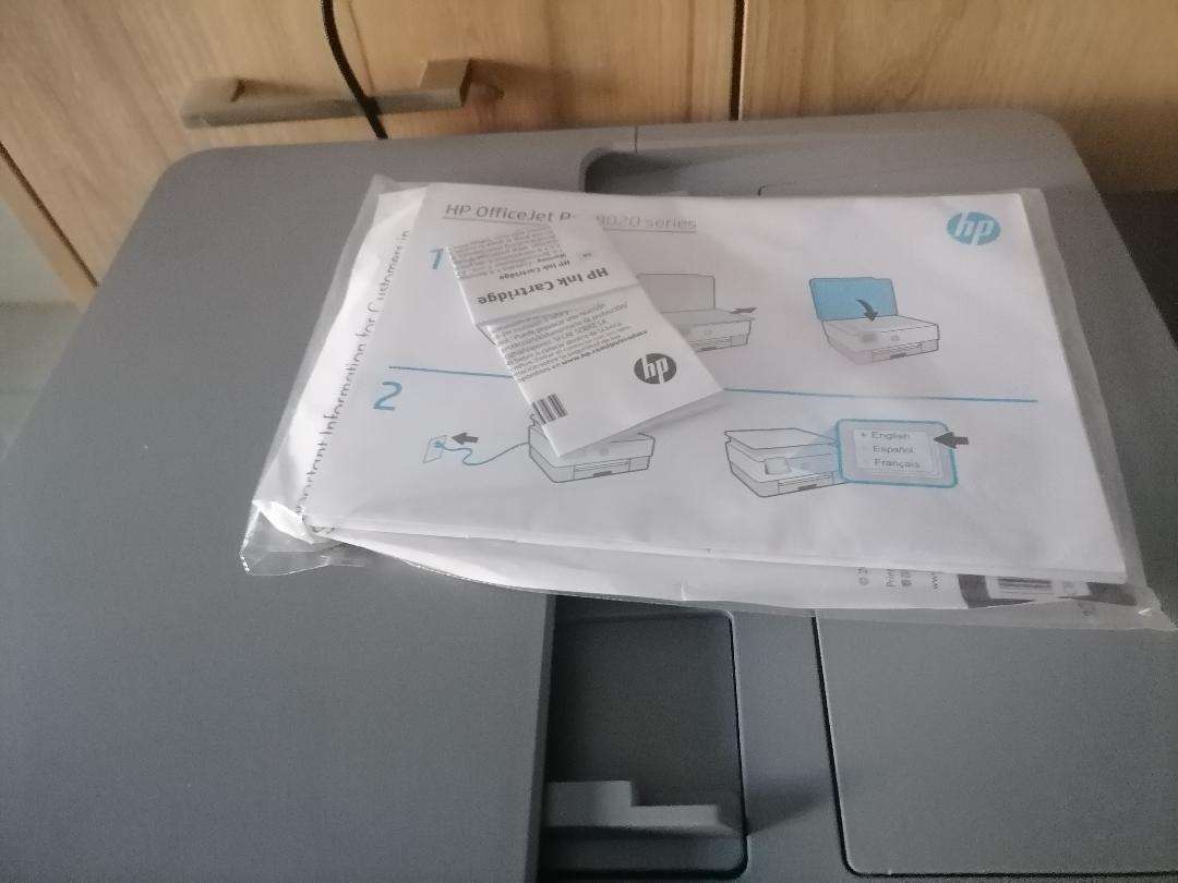 HP OfficeJet Pro 8013 All in One Printer*looks new, cartridges need to be replaced)