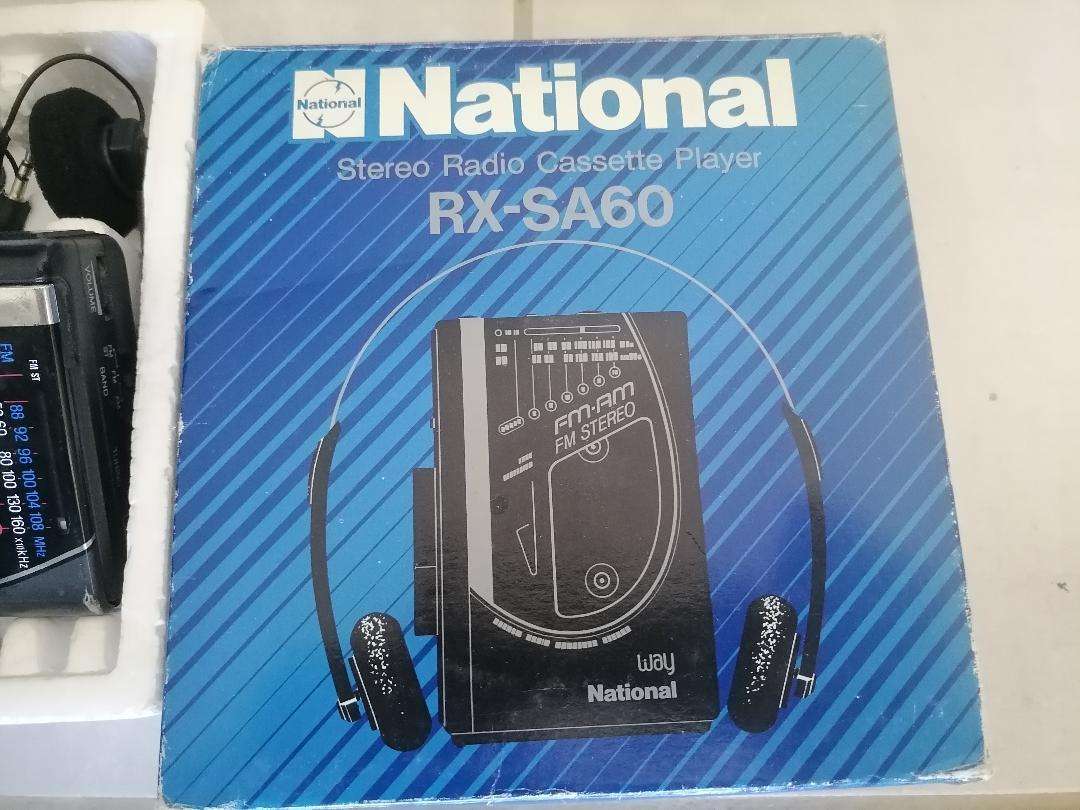 *VINTAGE COLLECTORS ITEM*NATIONAL RX-SA60 WALKMAN*WORKING IN BOX*PERFECT CONDITION