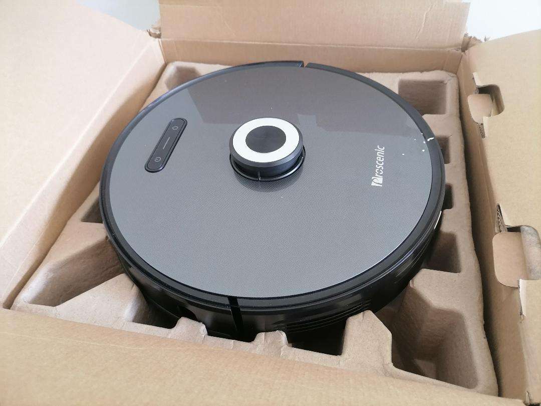 *WEEKEND SPECIAL*PROSCENIC M8 PRO ROBOT VAC*WORKS*NO CHARGER*