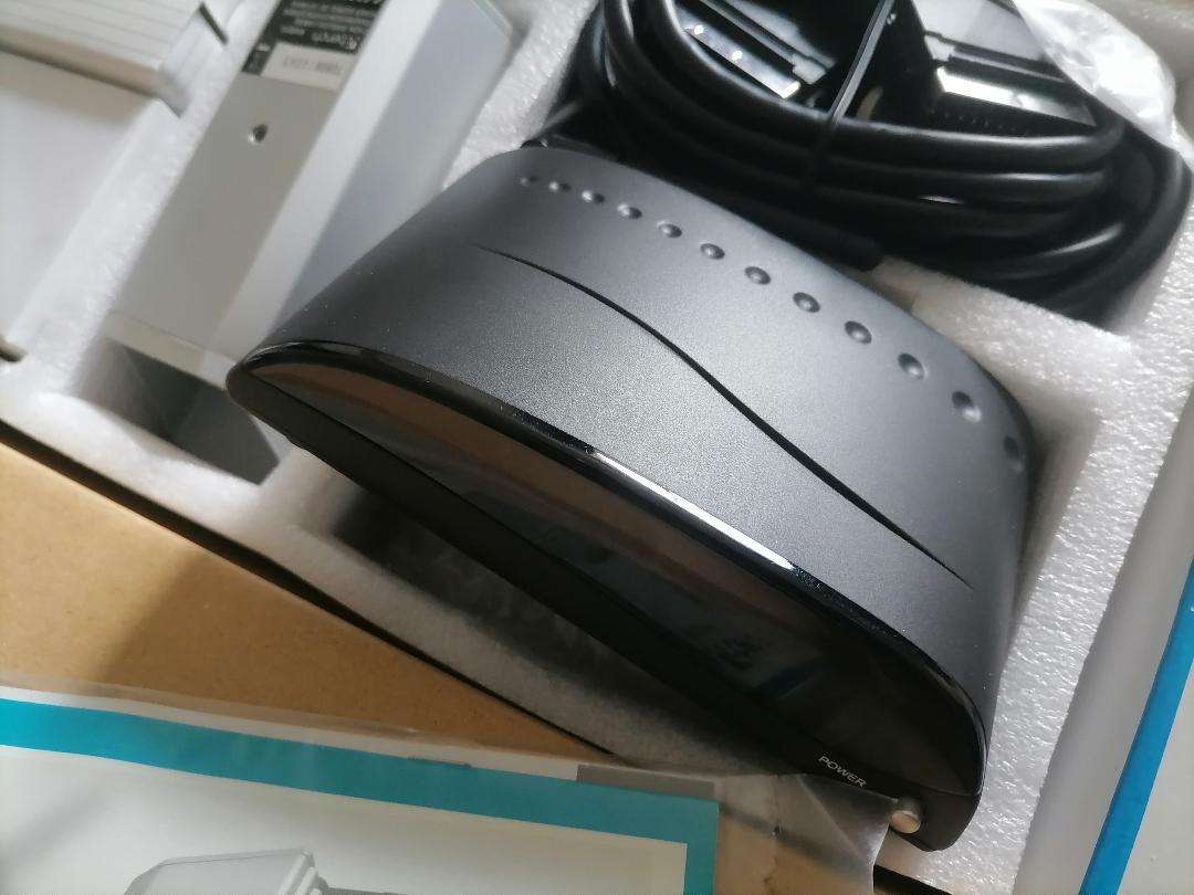 *WEEKEND SPECIAL*New Bench KH 2074 Indoor and Outdoor wireless Surveillance Camera Set in Box