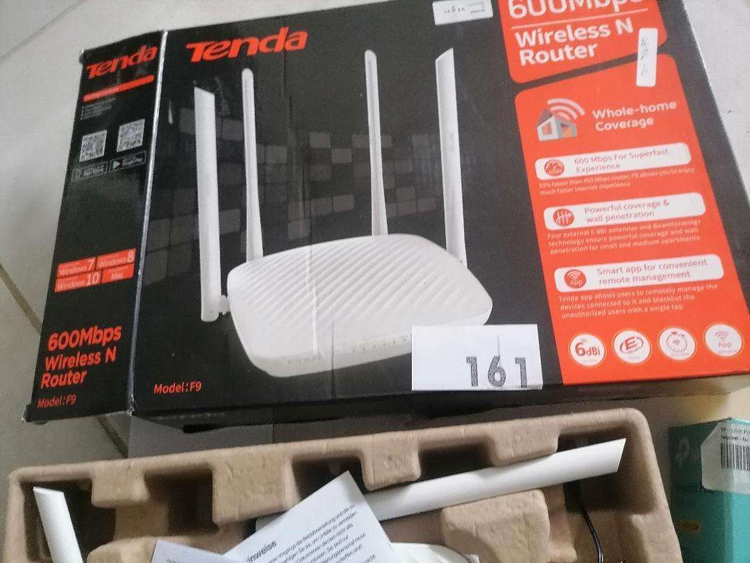 Lot of WiFi routers, range extenders, PoE splitter etc.