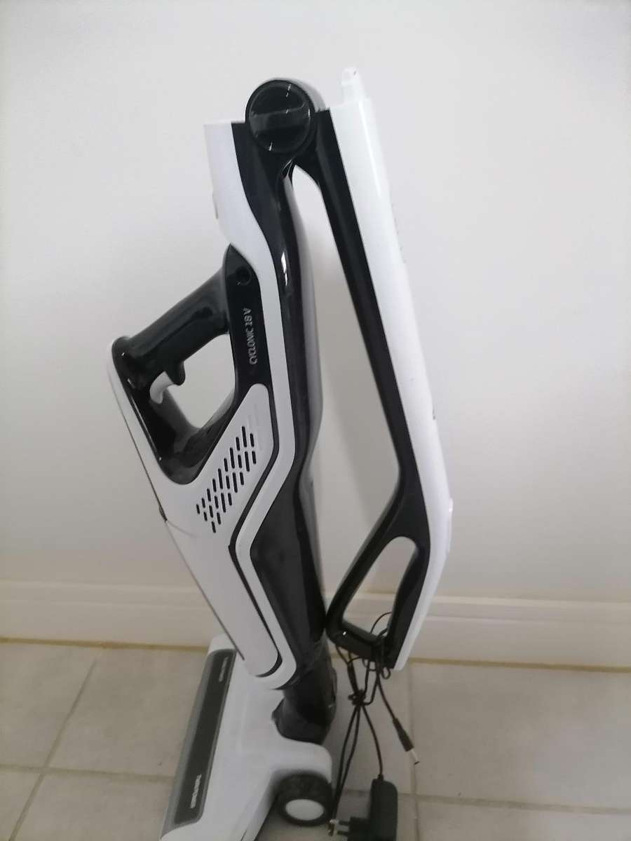 Defy Cyclonic 18V 2 in 1 Cordless Vacuum