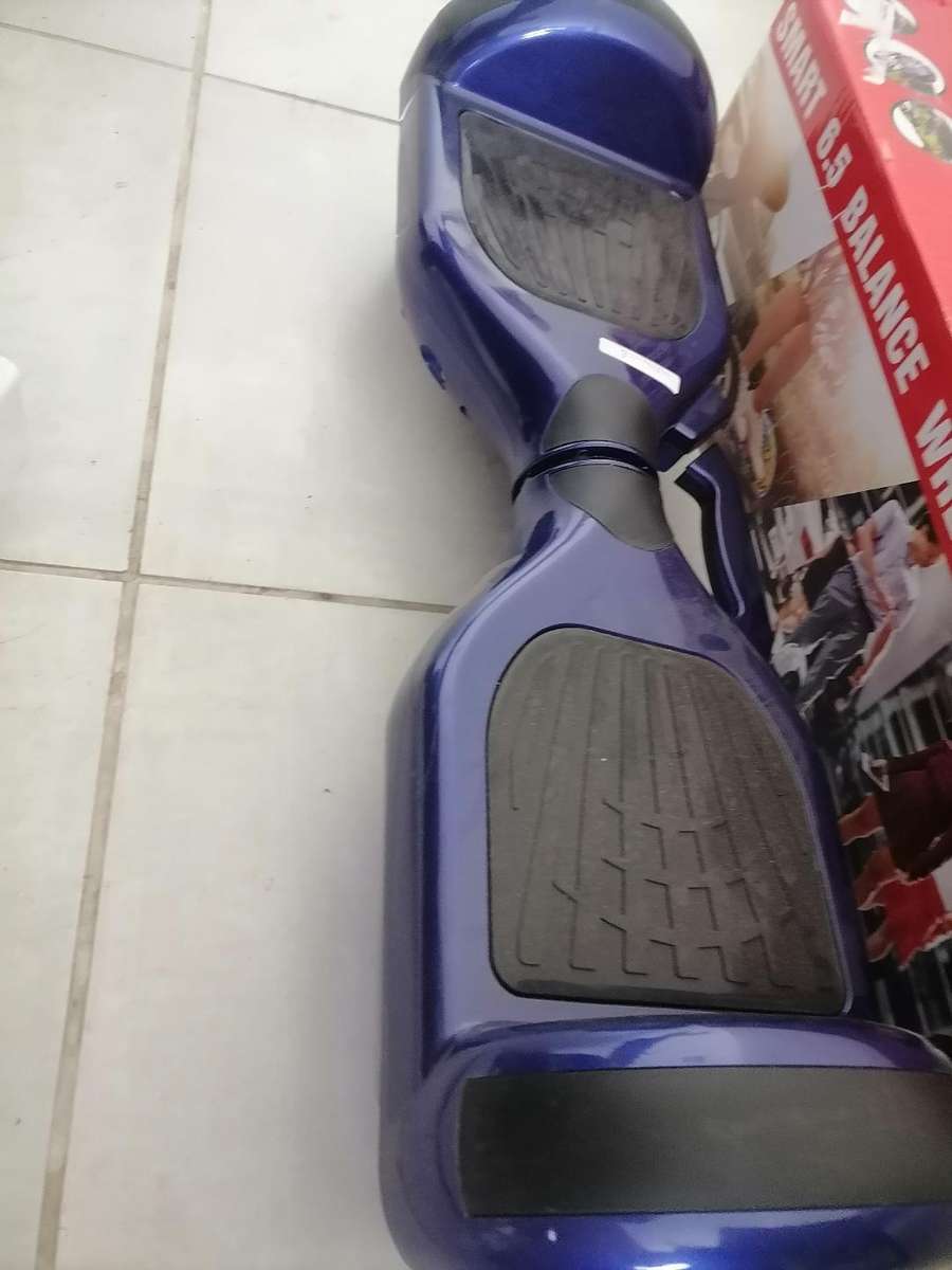 Smart 6.5 inch Balance Board (Not powering on)