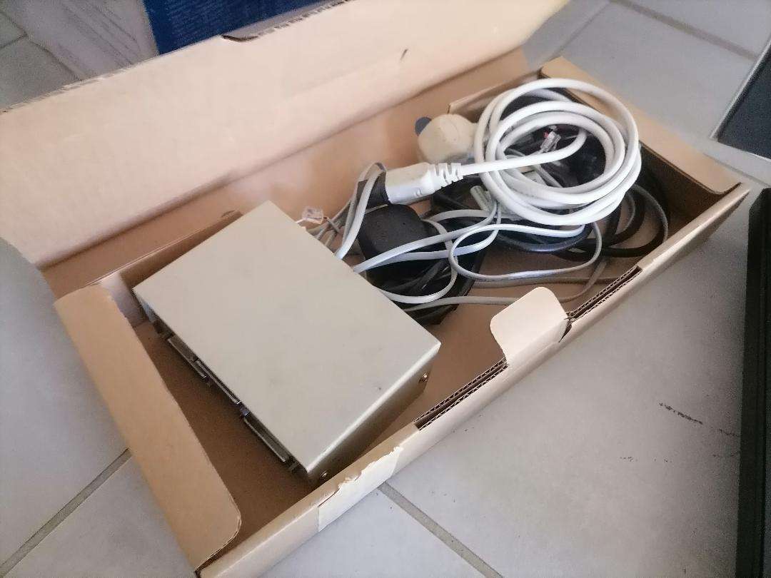 LOT OF COMPUTER ELECTRONICS