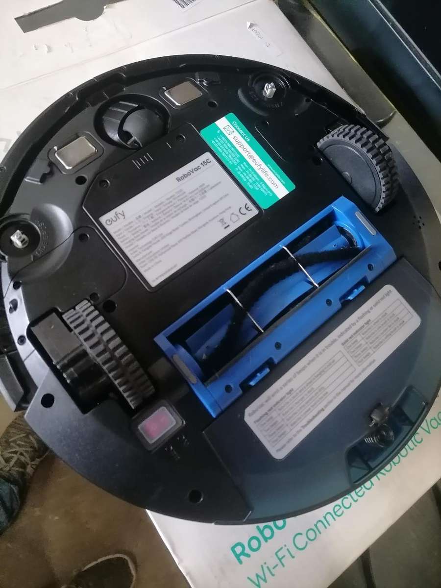 eufy Clean RoboVac 15C MAX WiFi Robot Vacuum Cleaner in box wih attachment in box