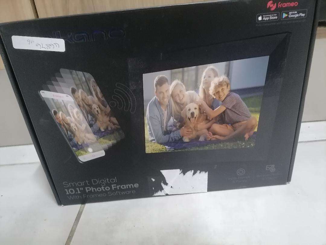 Volkano Scene Series Smart Photo Frame with built-in Frameo Software VK-5150-BK