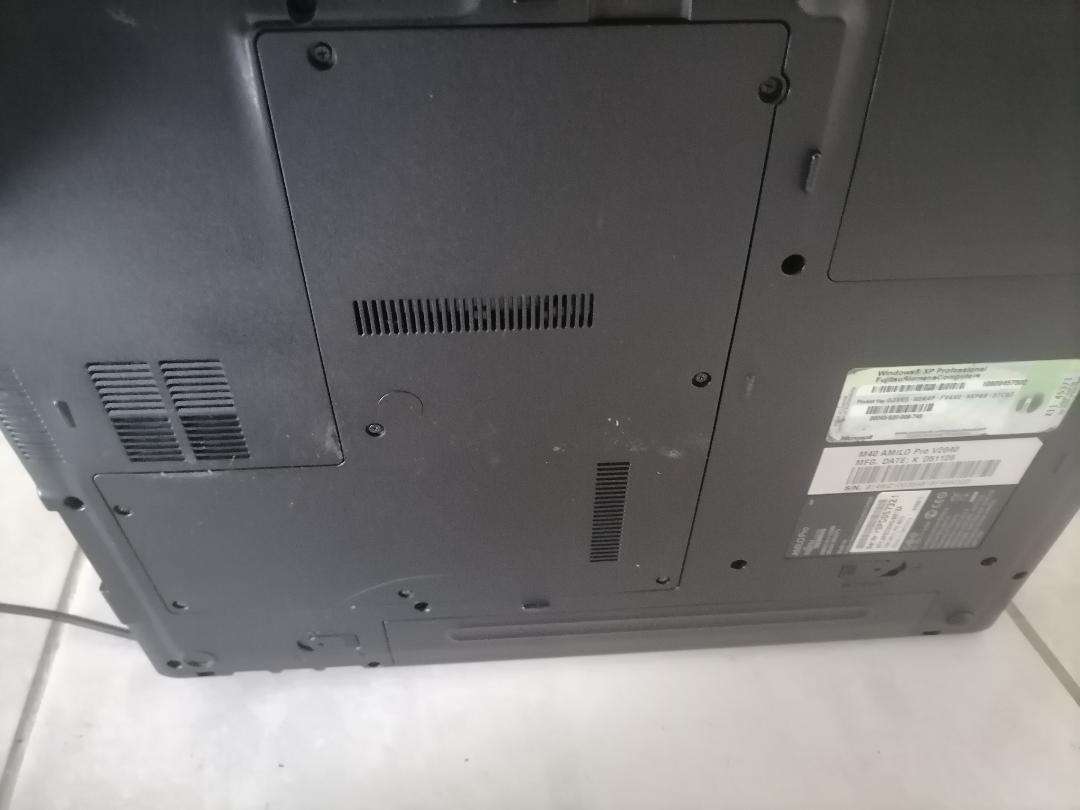 FUJITSU SIEMENS AMILO PRO LAPTOP