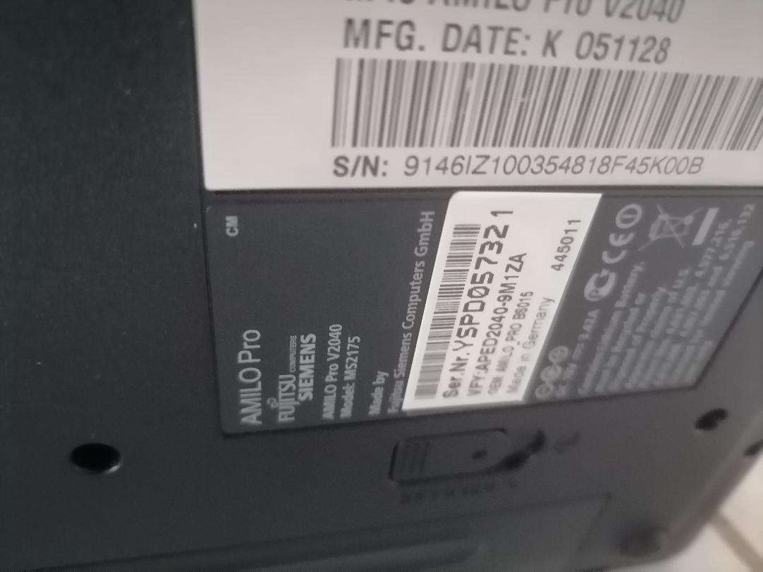 FUJITSU SIEMENS AMILO PRO LAPTOP