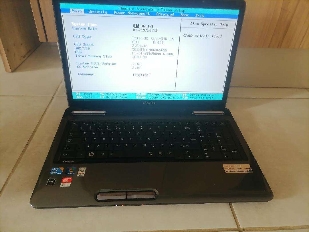 i5 TOSHIBA SATELLITE L675-119