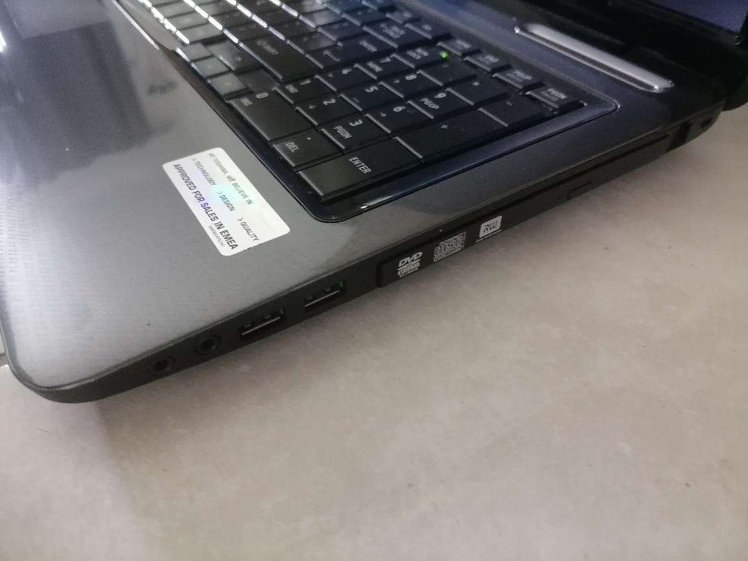 i5 TOSHIBA SATELLITE L675-119