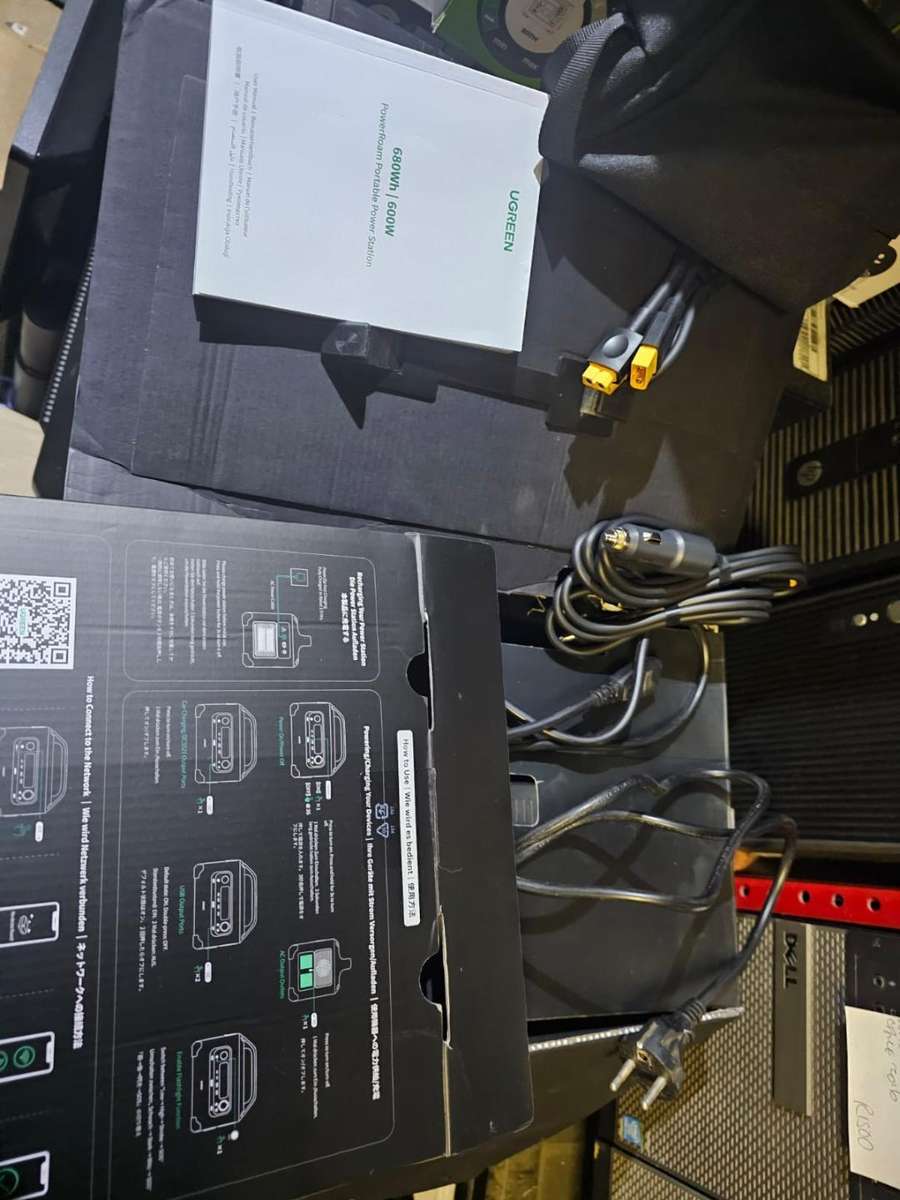 Ugreen PowerRoam UPS 600W 680Wh LiFePO4 Portable Power Station UPS