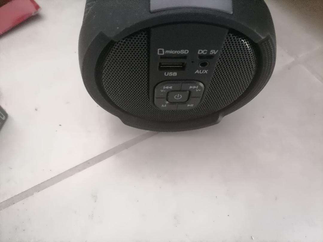 Bulk lot of electronics - one bid for the lot