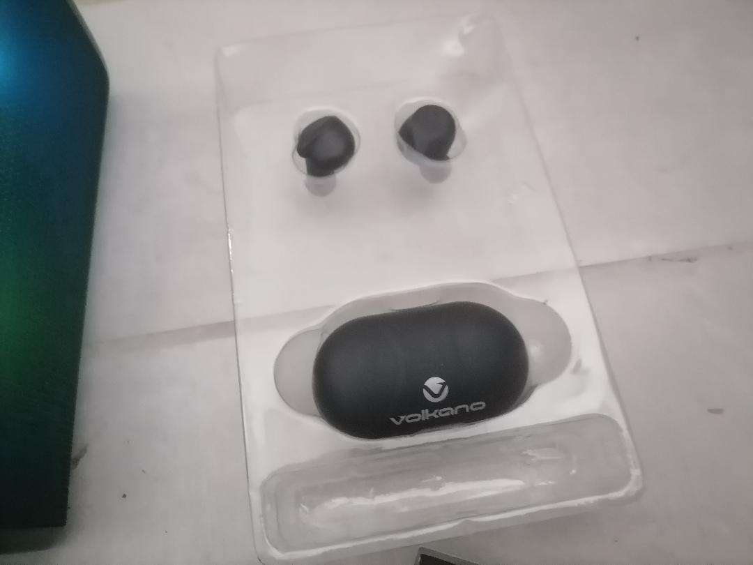 Bulk lot of electronics