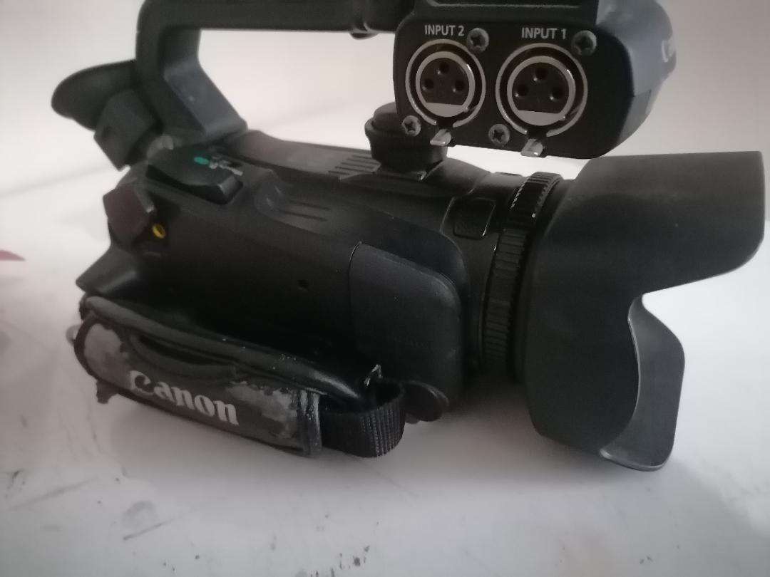 CANNON XA25 PROFESSIONAL HD CAMCORDER
