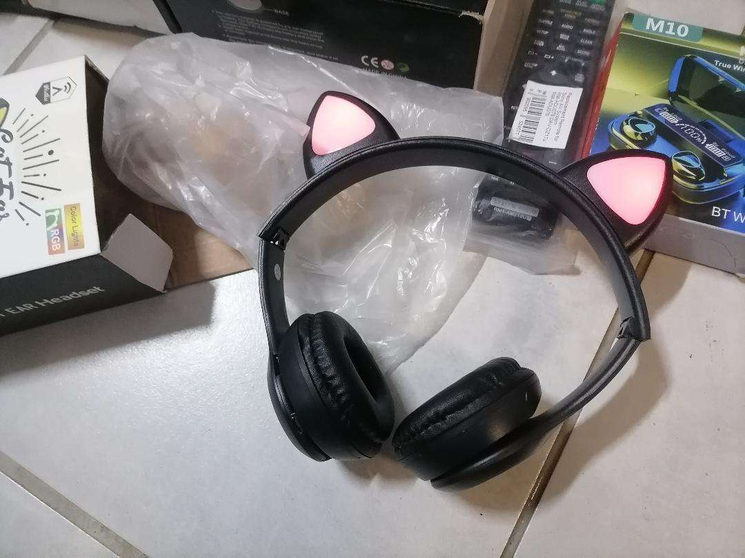 Bulk lot of untested electronics - one bid for the lot