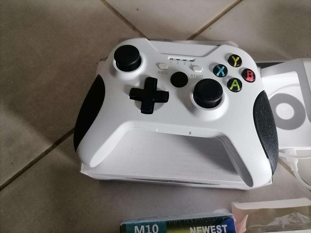 Bulk lot of untested electronics - one bid for the lot