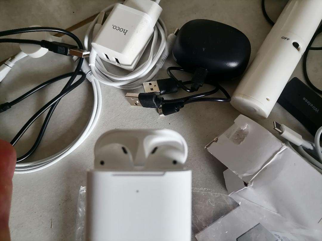 Bulk lot of untested electronics - one bid for the lot