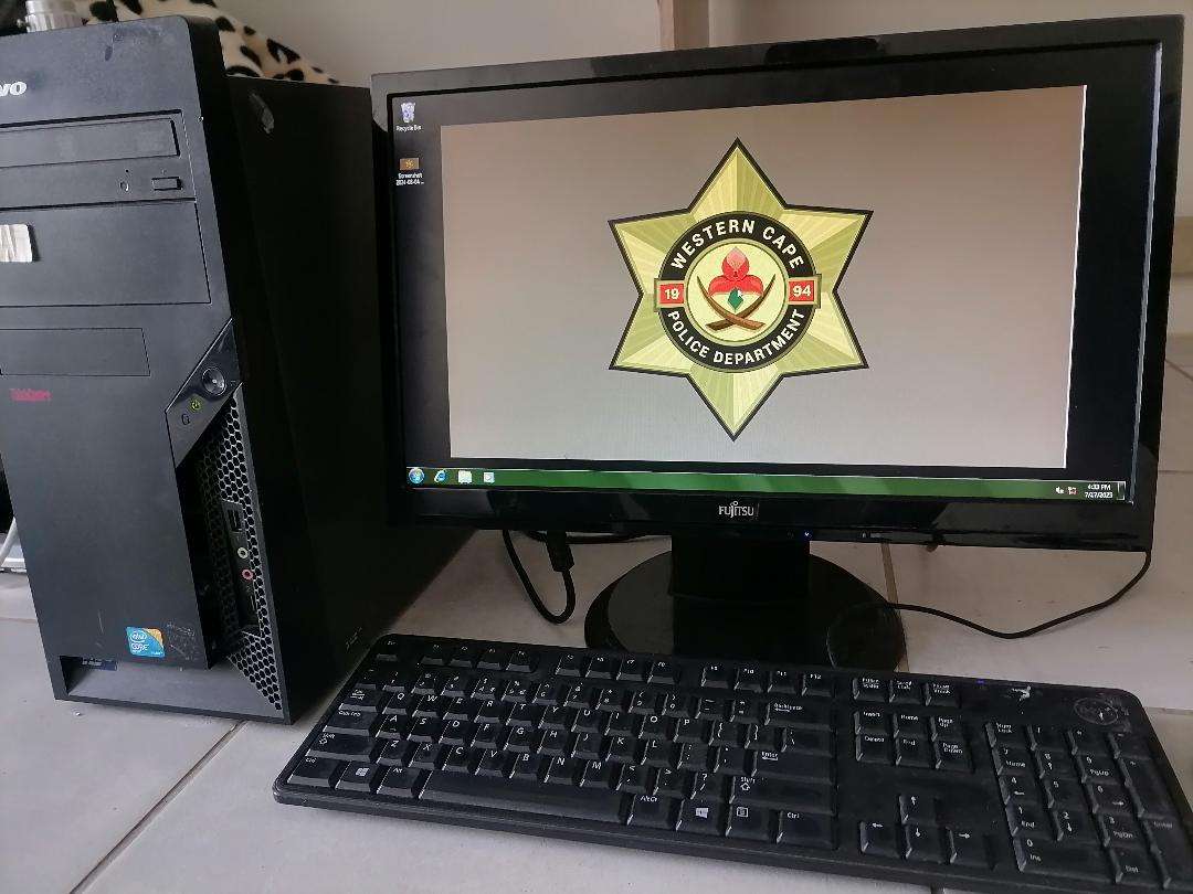 Lenovo Duo Core PC Desktop with Fujitsu 20 Inch LCD Screen + Keyboard/Mouse