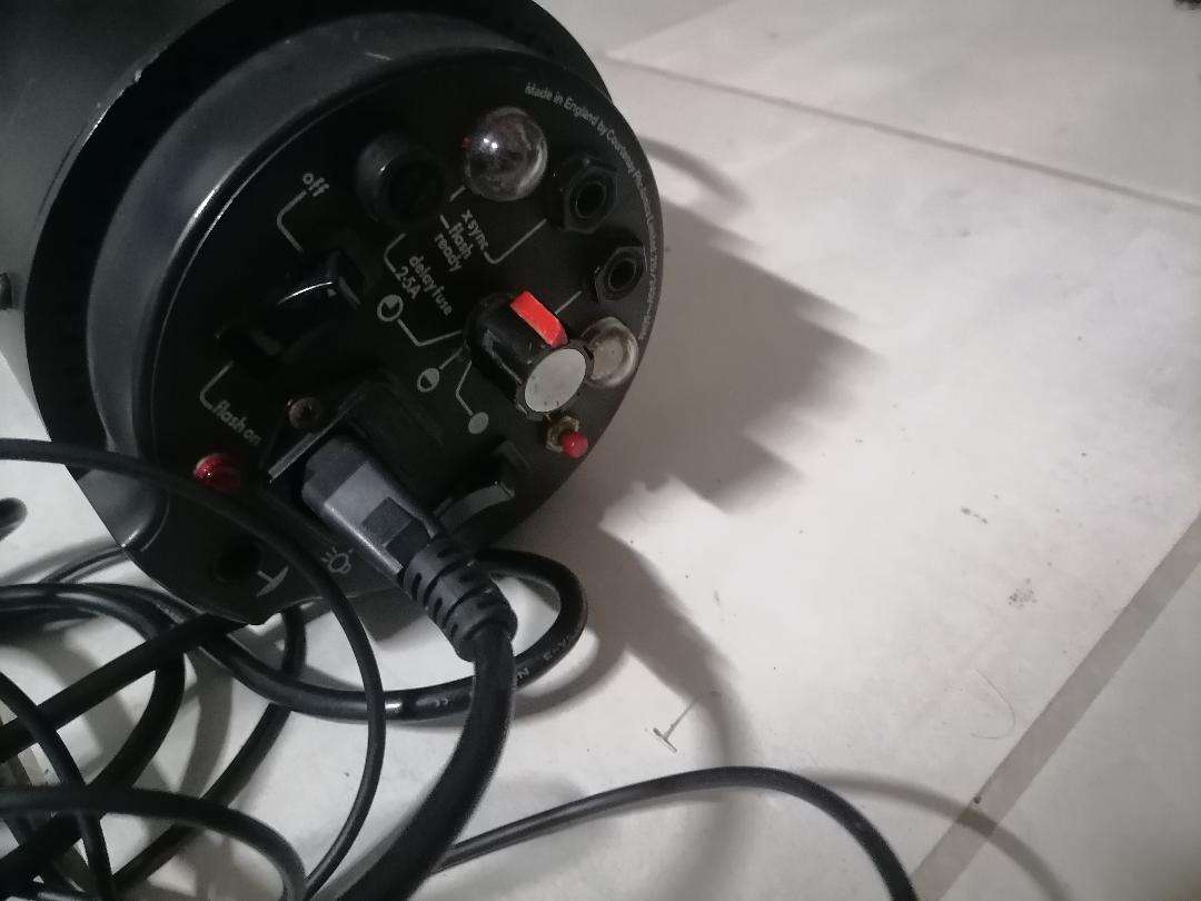 Courtenay Solaflash 4000 Studio flash