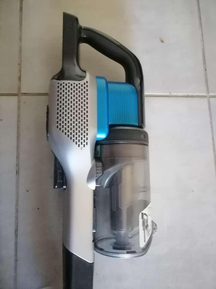 Black and Decker Power Series Extreme Cordless Vacuum