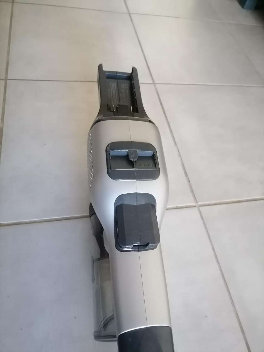 Black and Decker Power Series Extreme Cordless Vacuum