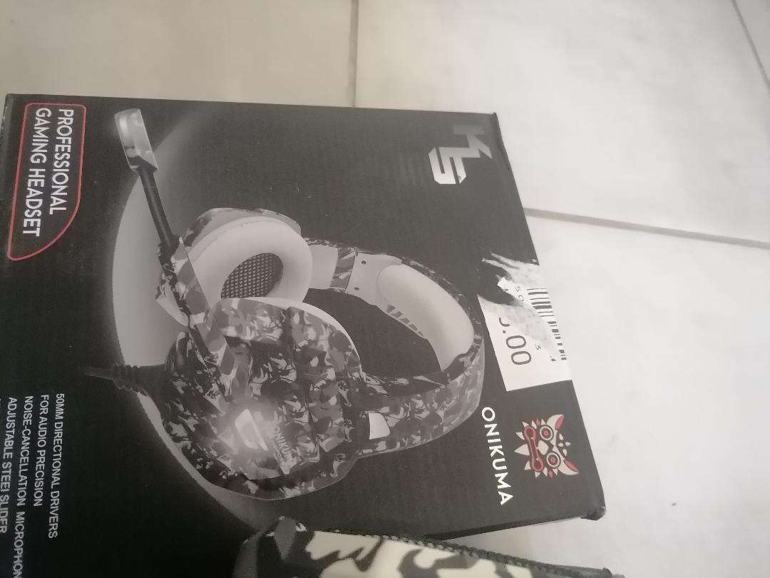 2 X ONIKUMA Wired Headset Stereo Gaming Headphone*