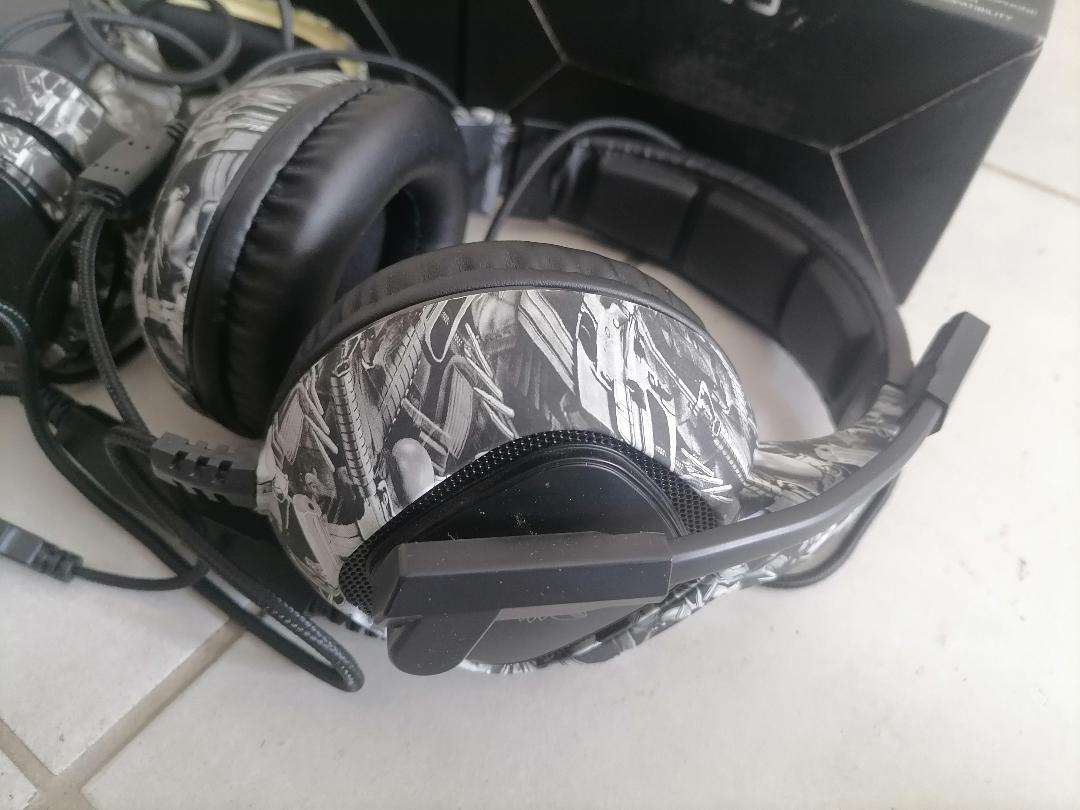 2 X ONIKUMA Wired Headset