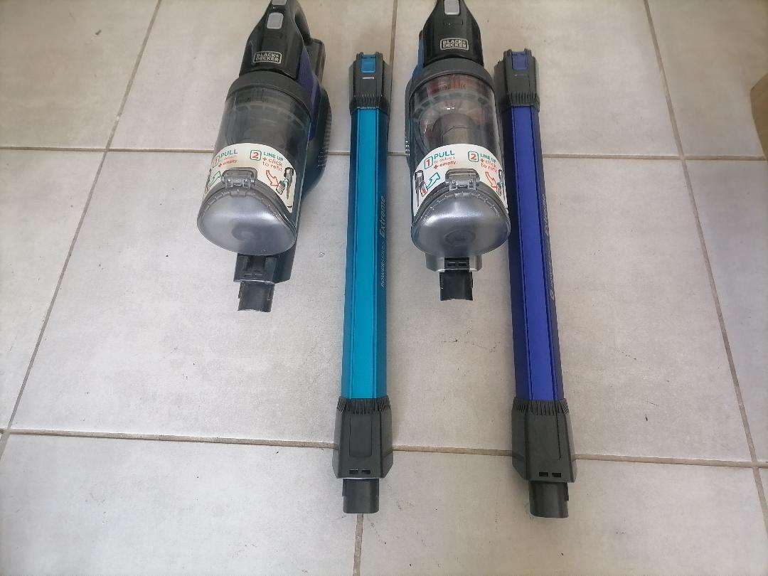 2 x Black and Decker Power Series Extreme Cordless Vacuums(spares or repairs)