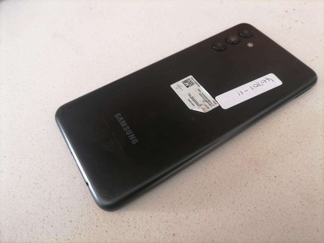 2 x SAMSUNG PHONES*ONE BID FOR BOTH*