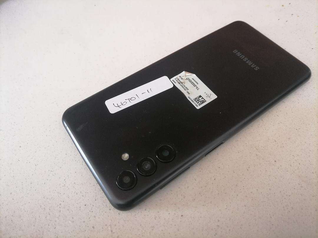 2 x SAMSUNG PHONES*ONE BID FOR BOTH*