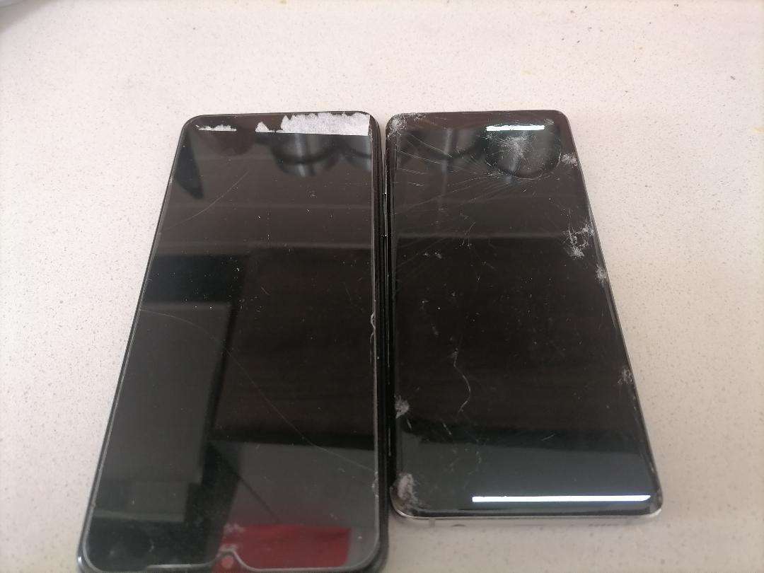 2 x SAMSUNG PHONES*ONE BID FOR BOTH*