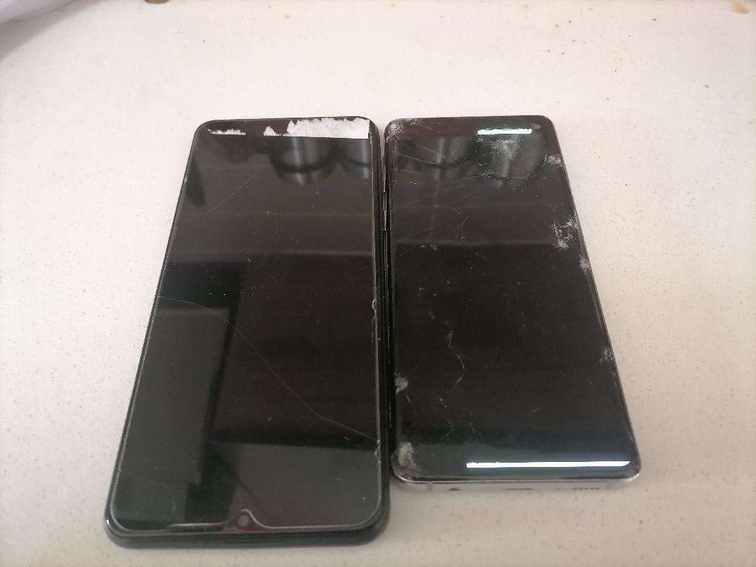 2 x SAMSUNG PHONES*ONE BID FOR BOTH*