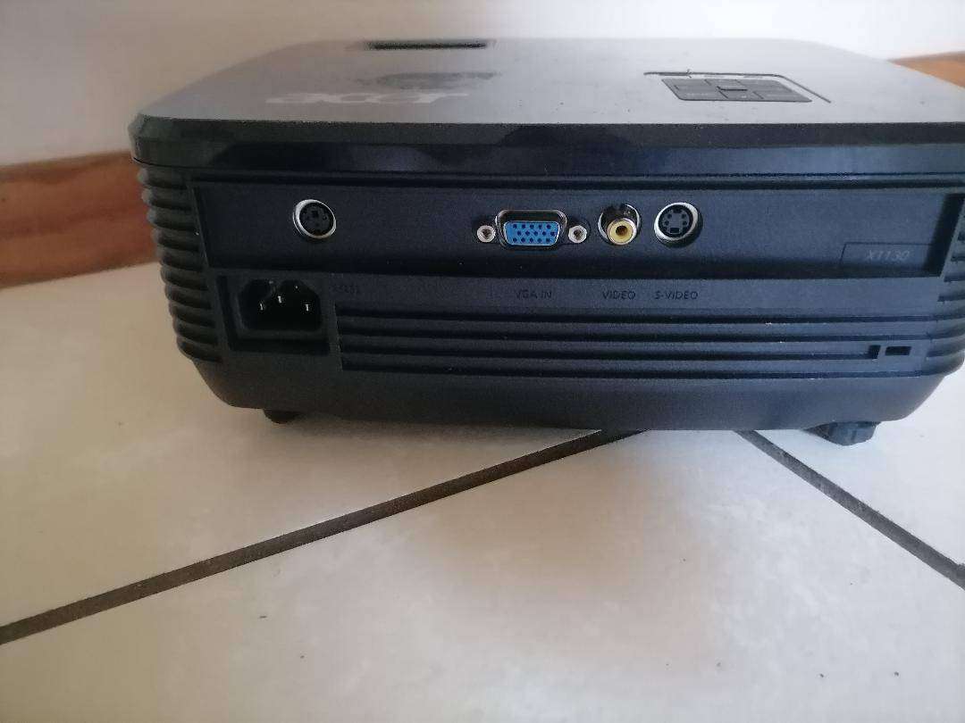 ACER X1130 DLP PROJECTOR