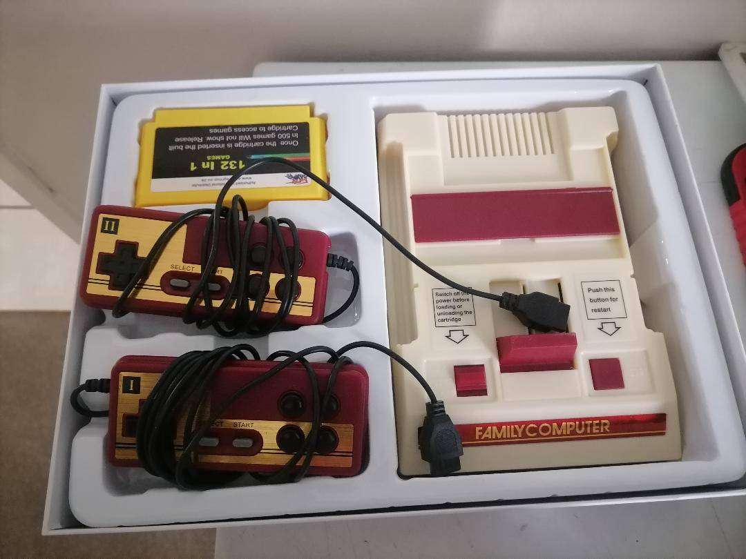 LOT OF ELECTRONICS*ONE BID FOR THE LOT*