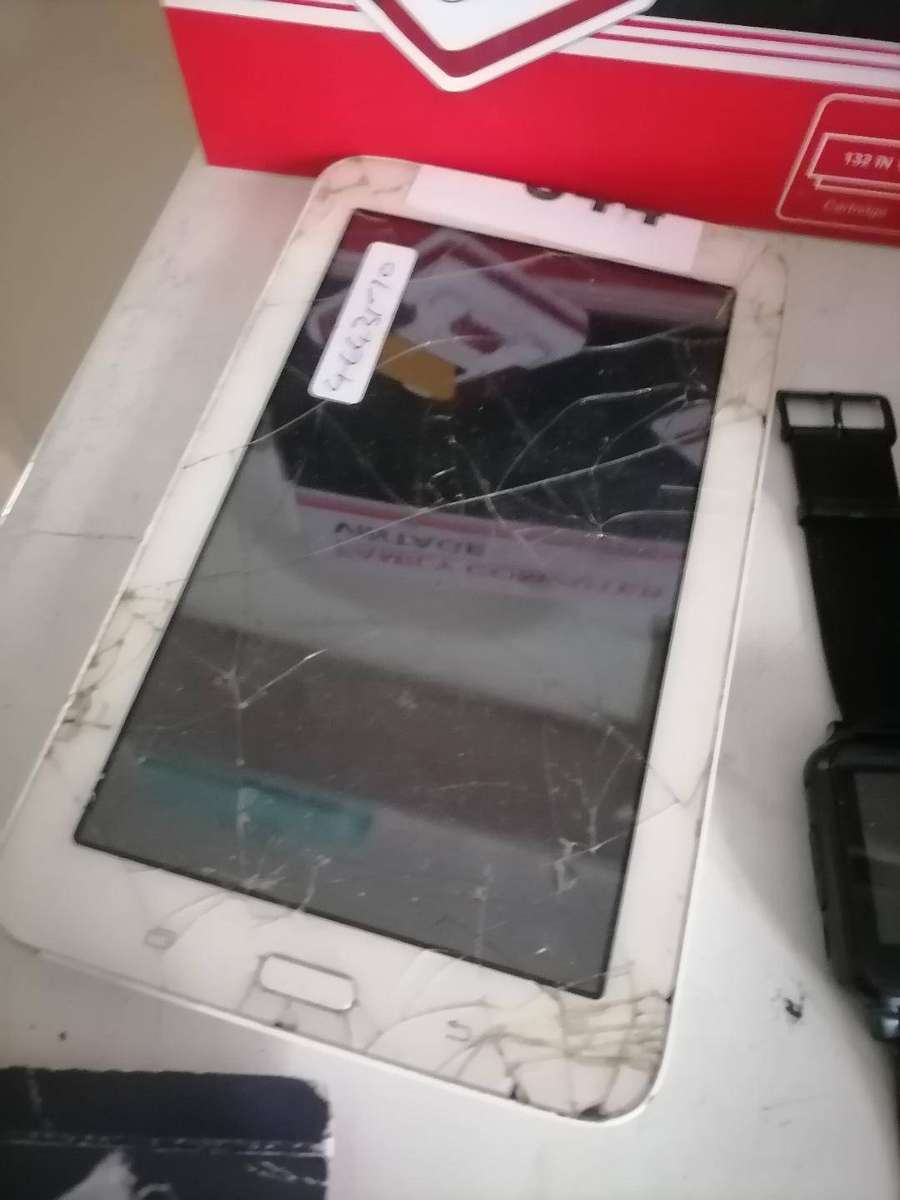 LOT OF ELECTRONICS*ONE BID FOR THE LOT*