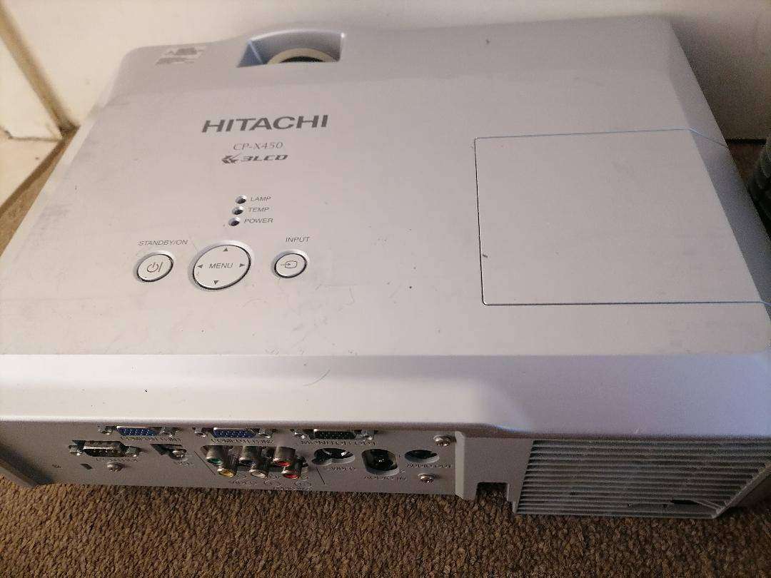 2 x projectors - both power on screen blank