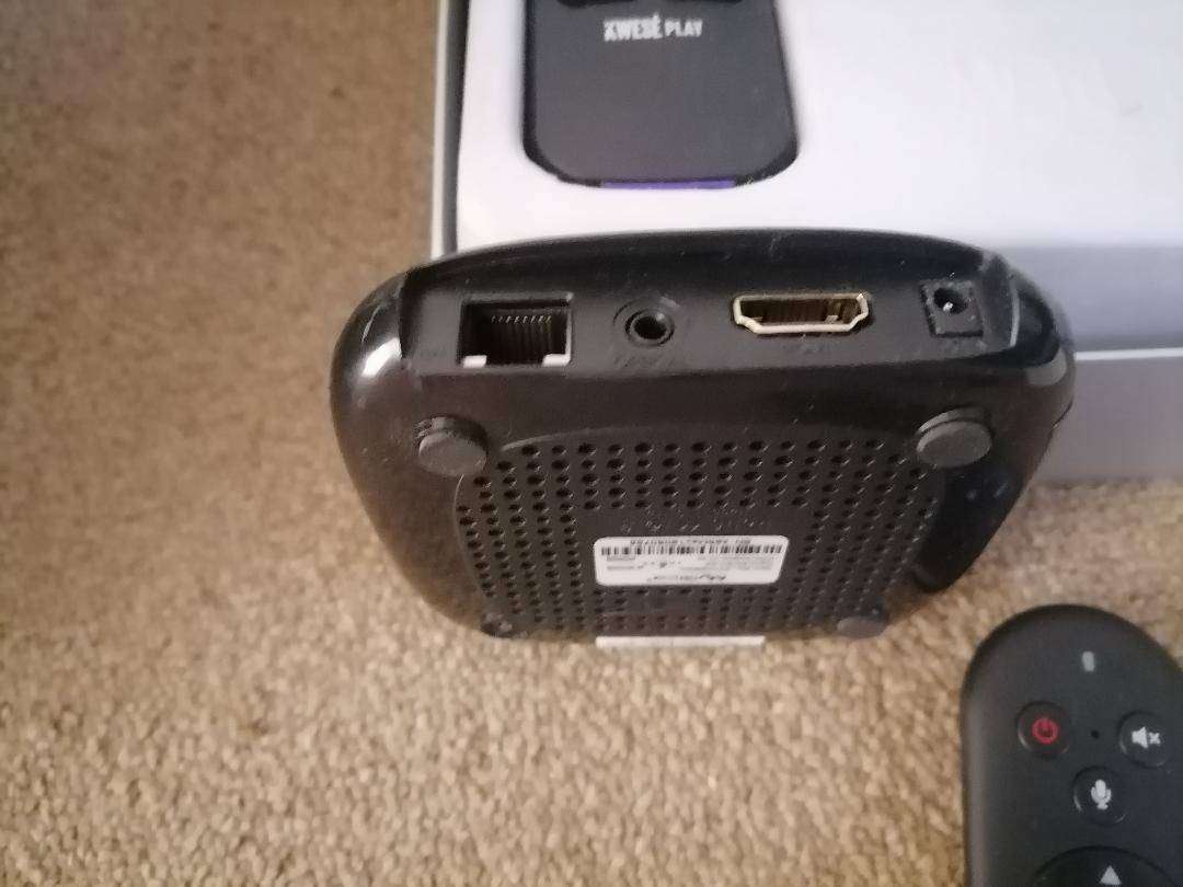 Lot of 4 x Smart TV Boxes - No Power Cords