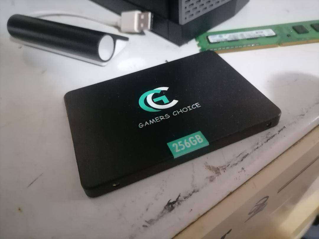 i5 DELL OPTIPLEX 7010 MIDI PC, INCL 256GB SSD*8GB RAM*NOT POWERING ON