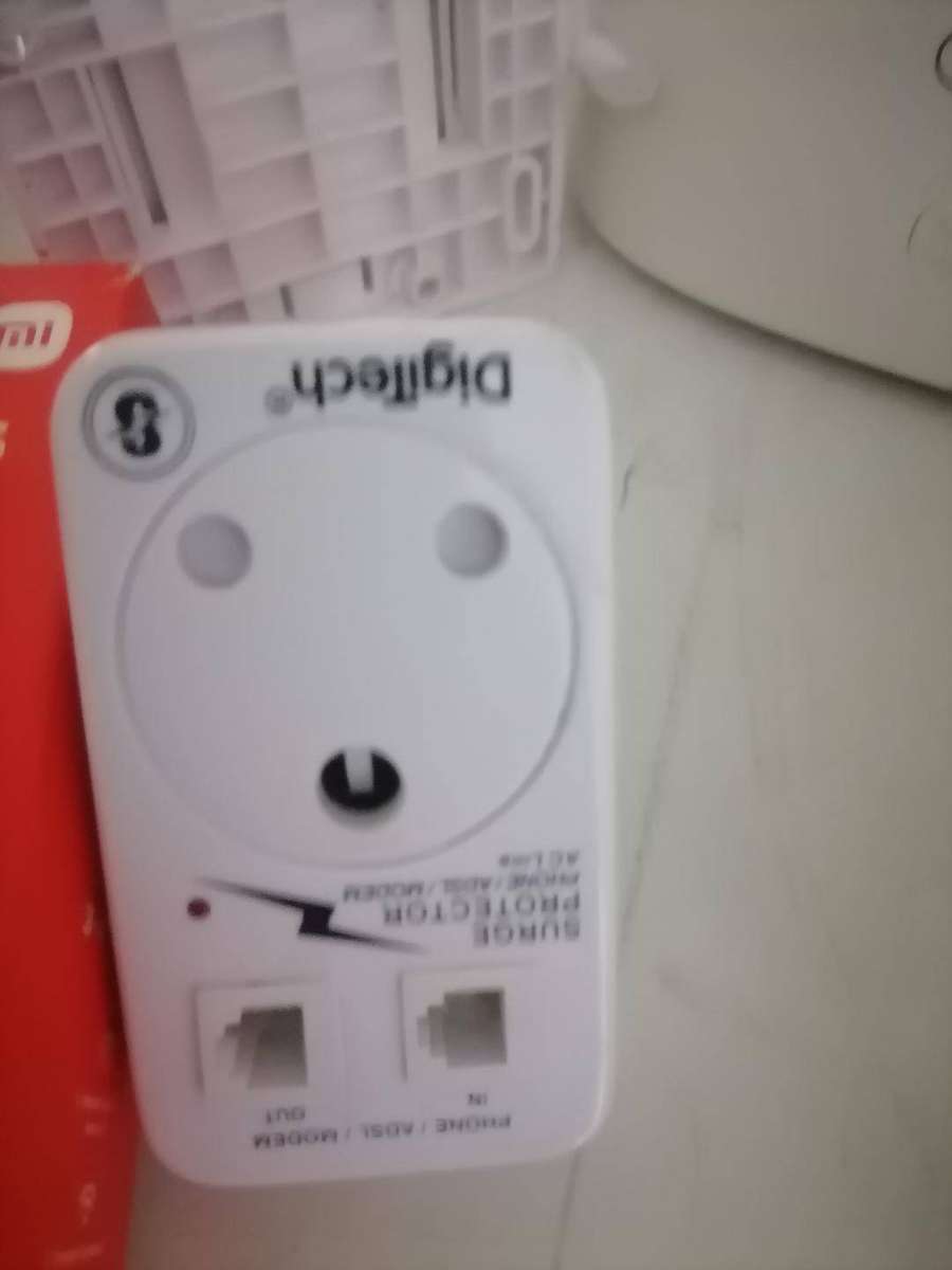 Lot of electronics - one bid for the lot