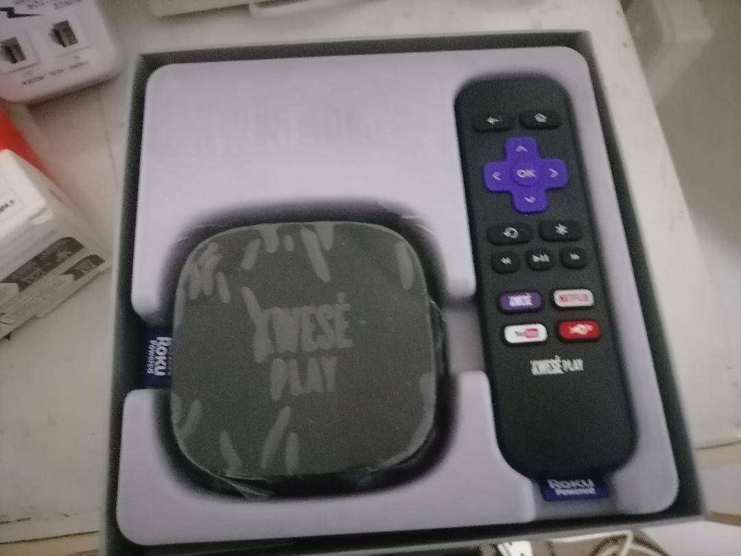 Lot of electronics - one bid for the lot