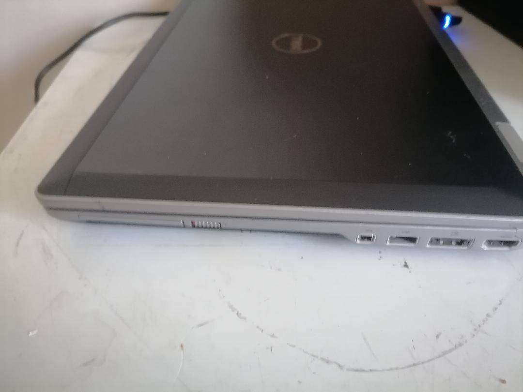 DELL E6520, CORE i7, 250GB HD, 8GB RAM,WIN 7 PRO, BUILT-IN 3G, CAM, DVD RW, ETC