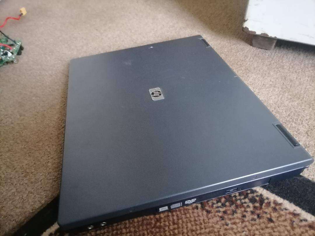 HP and Dell laptop bundle - one bid for both