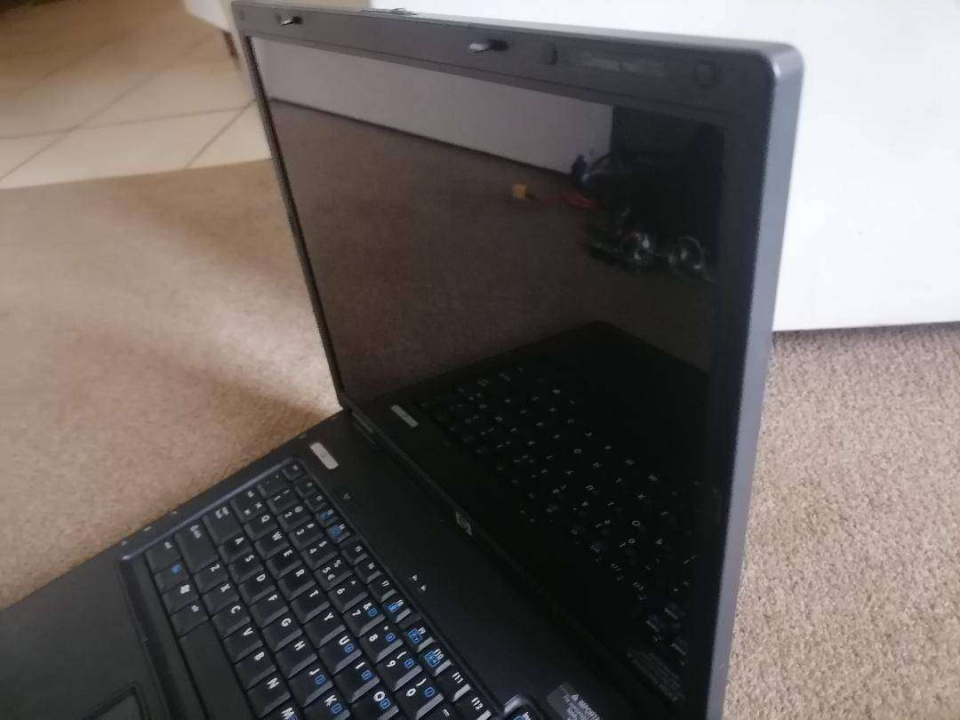 HP and Dell laptop bundle - one bid for both
