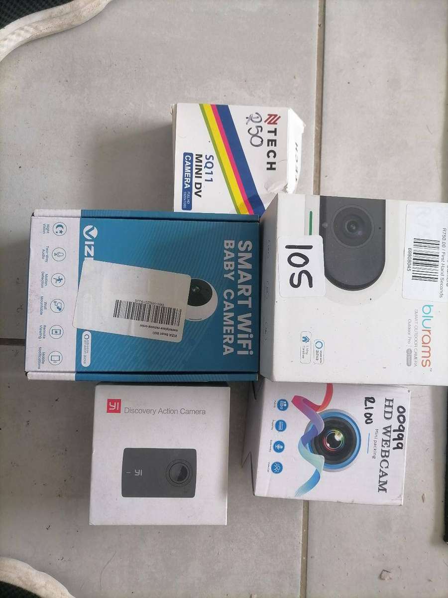Lot of untested smart wifi cameras,action camera etc