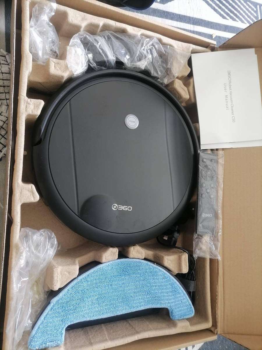 360 Robot Vacuum/Mop C50 with Remote, Charging Station