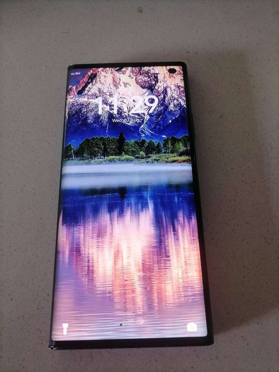 Huawei Mate SX2 fold phone*Retails for R40 000**