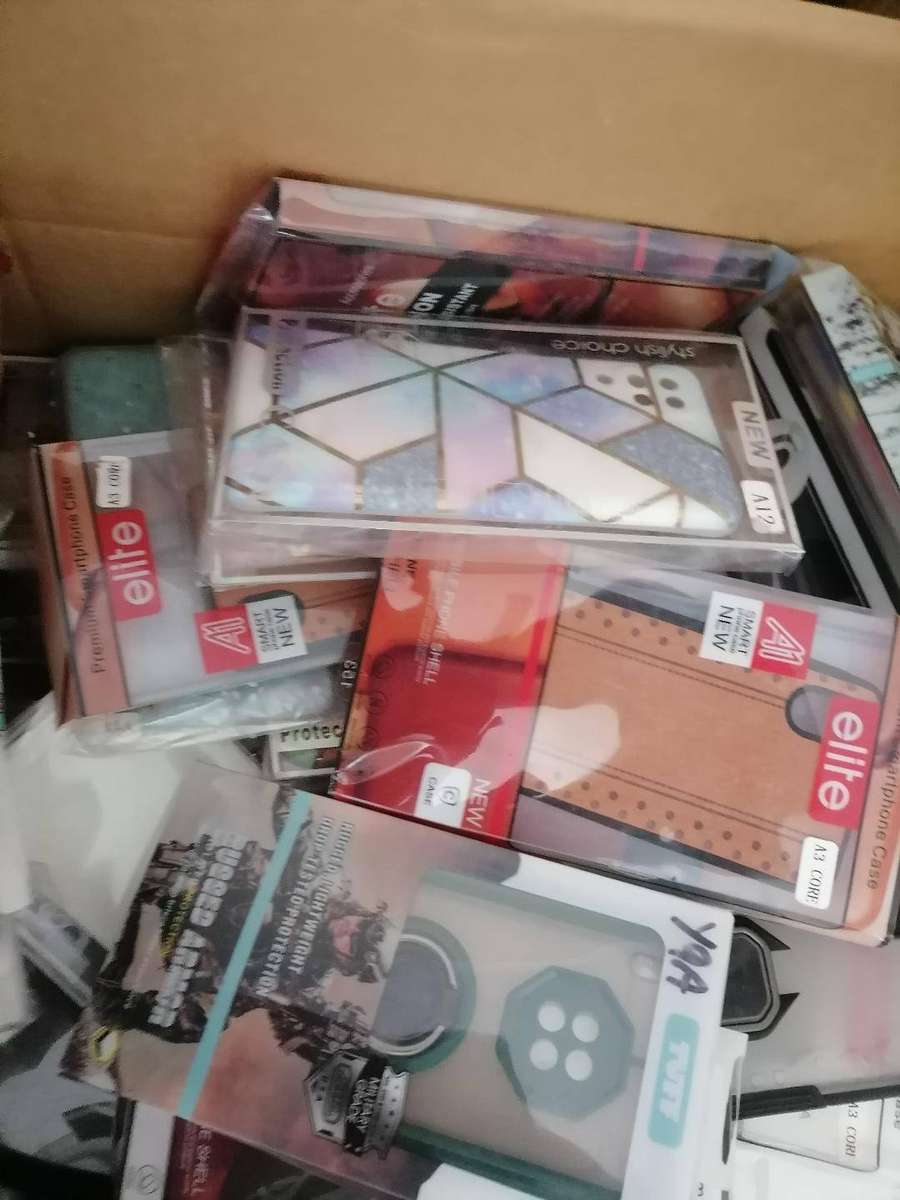 Lot of New Cellphone covers lot of +-100 New